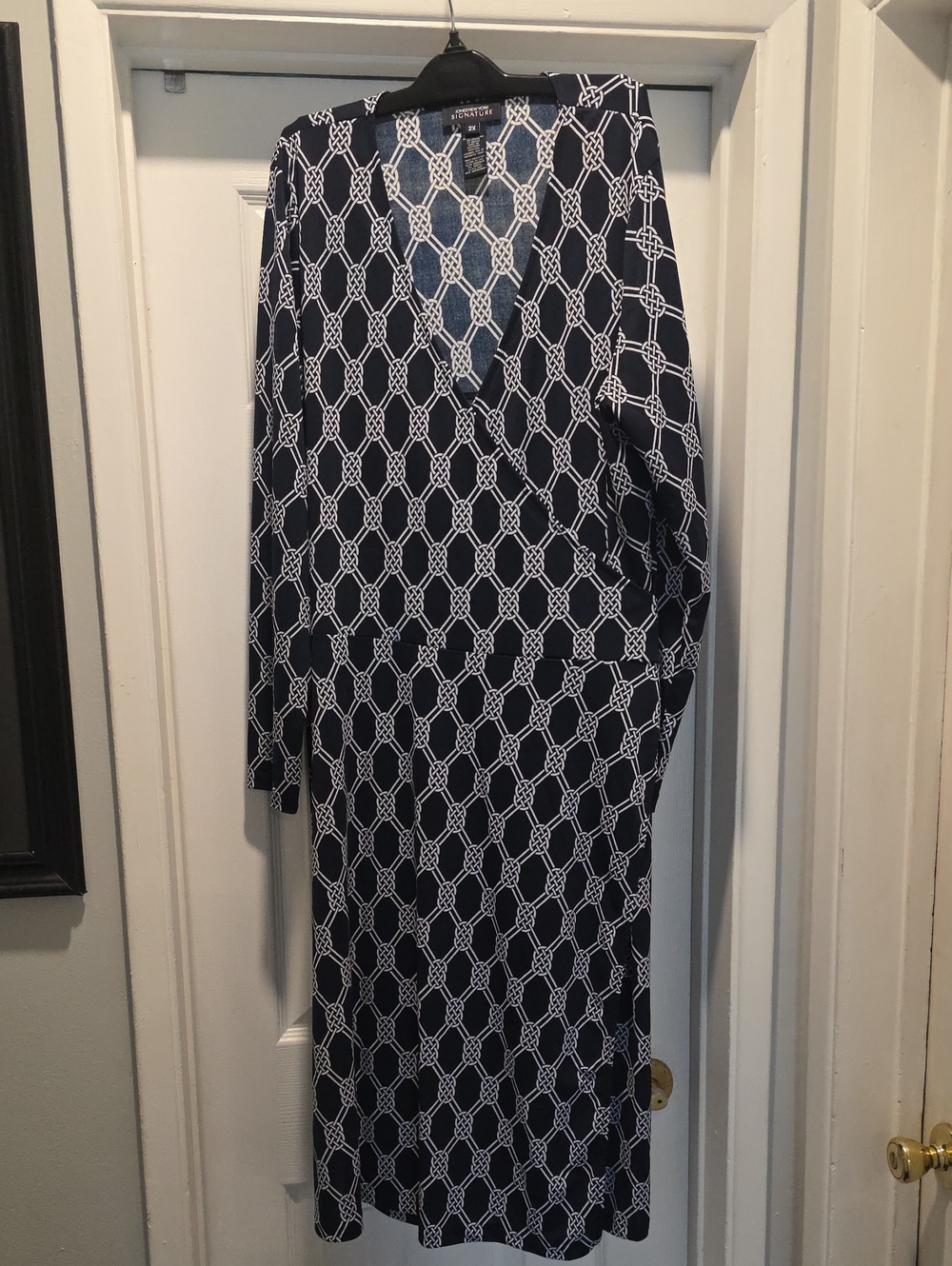 Jones New York Signature Navy and White Chain-Print Wrap Dress